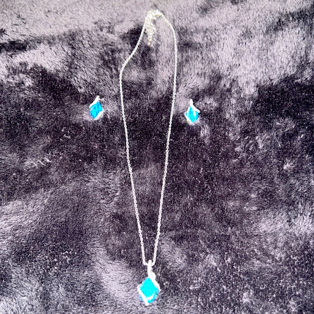 Blue topaz, sterling silver sold as set